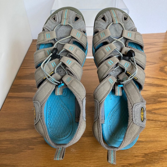 Keen Women's Newport Sandal / Hiking and Water Shoe, Size 9.5 - Picture 2 of 13